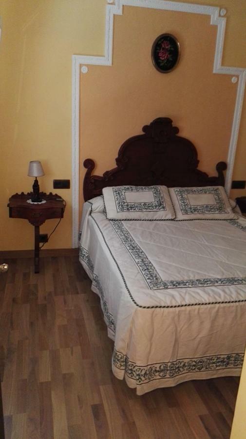 Apartament Casa Tiburcio Arenas de San Pedro Zewnętrze zdjęcie